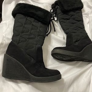 No Boundaries black boots wedge heel size 8.5